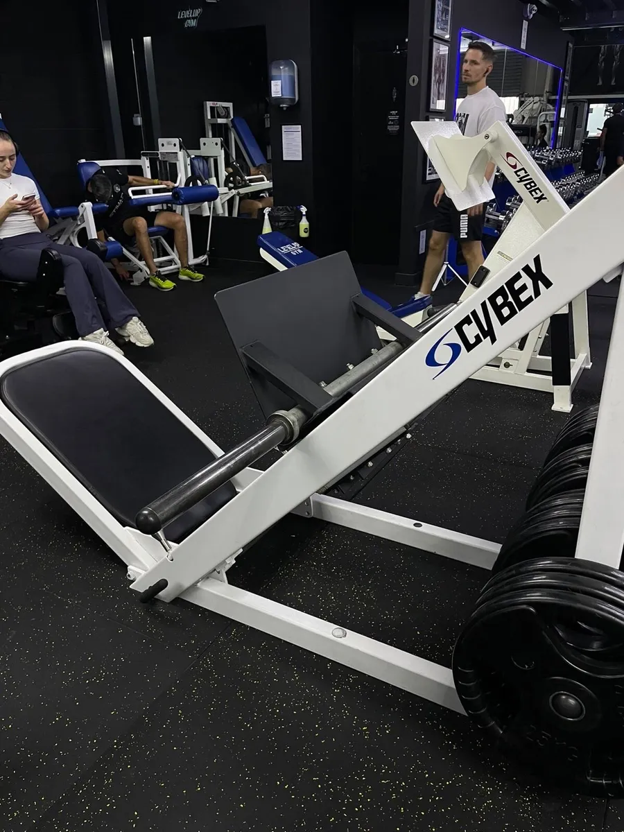 Cybex Gen 1 - 45 Degree Leg press (REFURBISHED) - Image 4