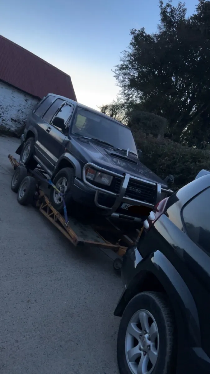 Isuzu trooper