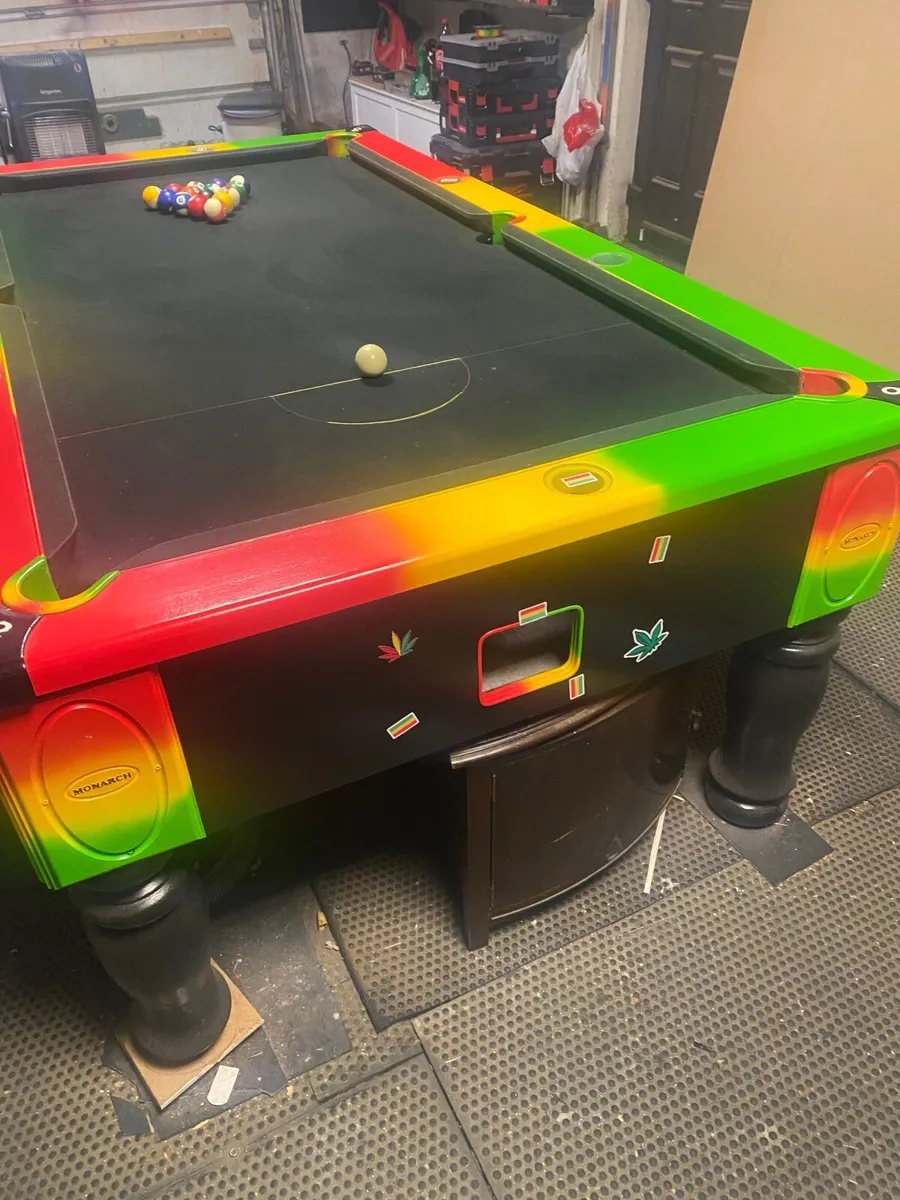 Pool table - Image 2