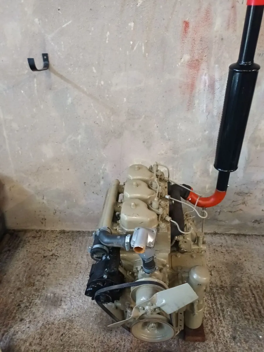 Zetor 3511 Engine rebuilt & running - Image 2