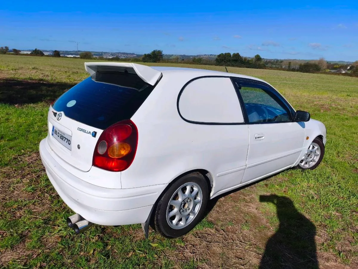 1999 Toyota Corolla E11 2.0 diesel van, tested. - Image 4