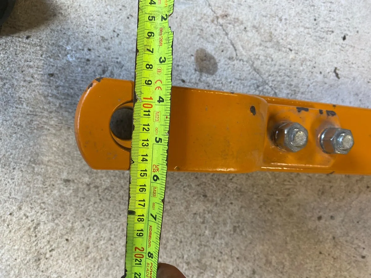 Dromone hitch - Image 1