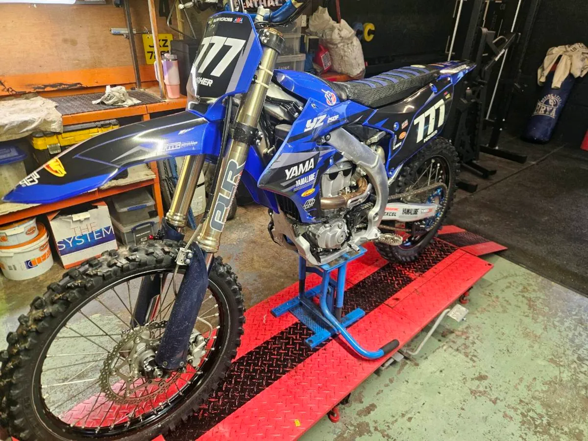 Yzf 250 2024 - Image 2