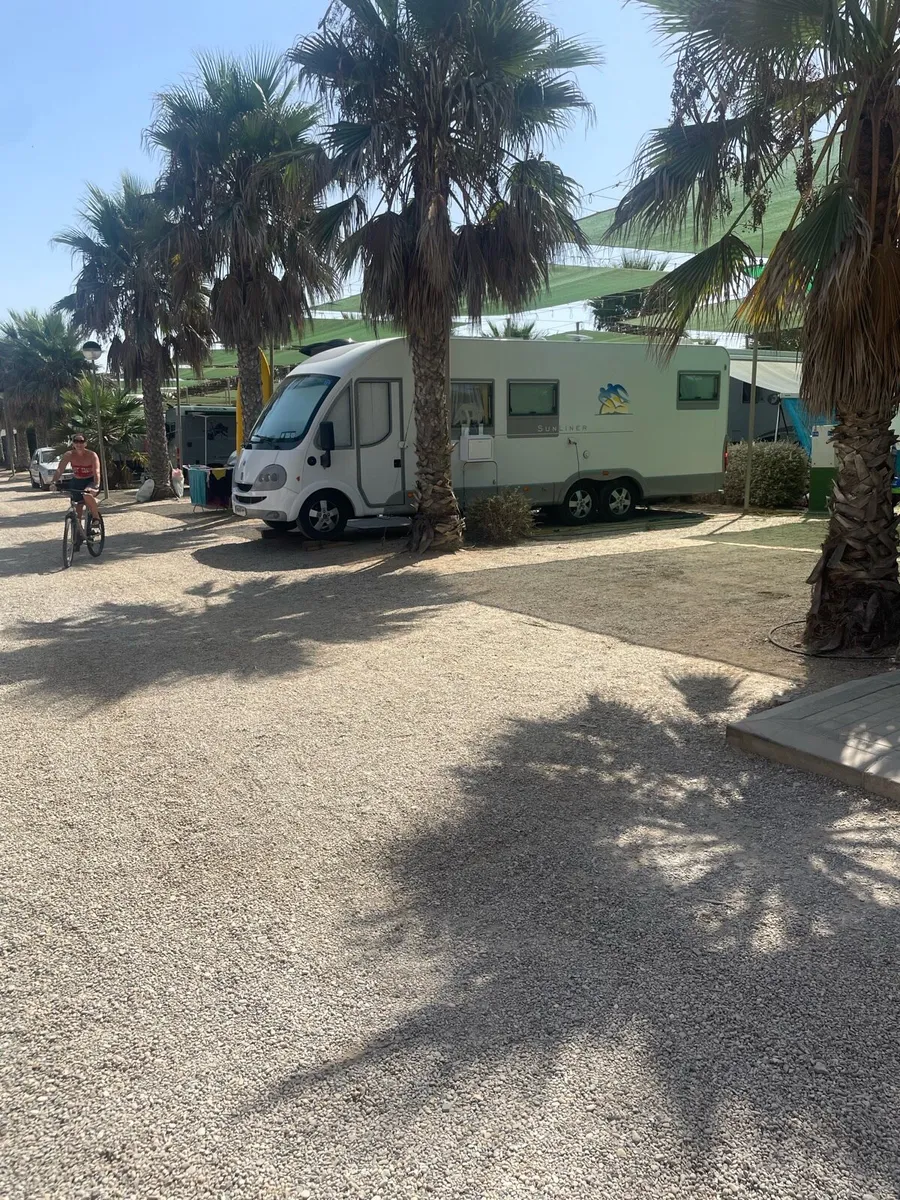 A class camper - Image 3
