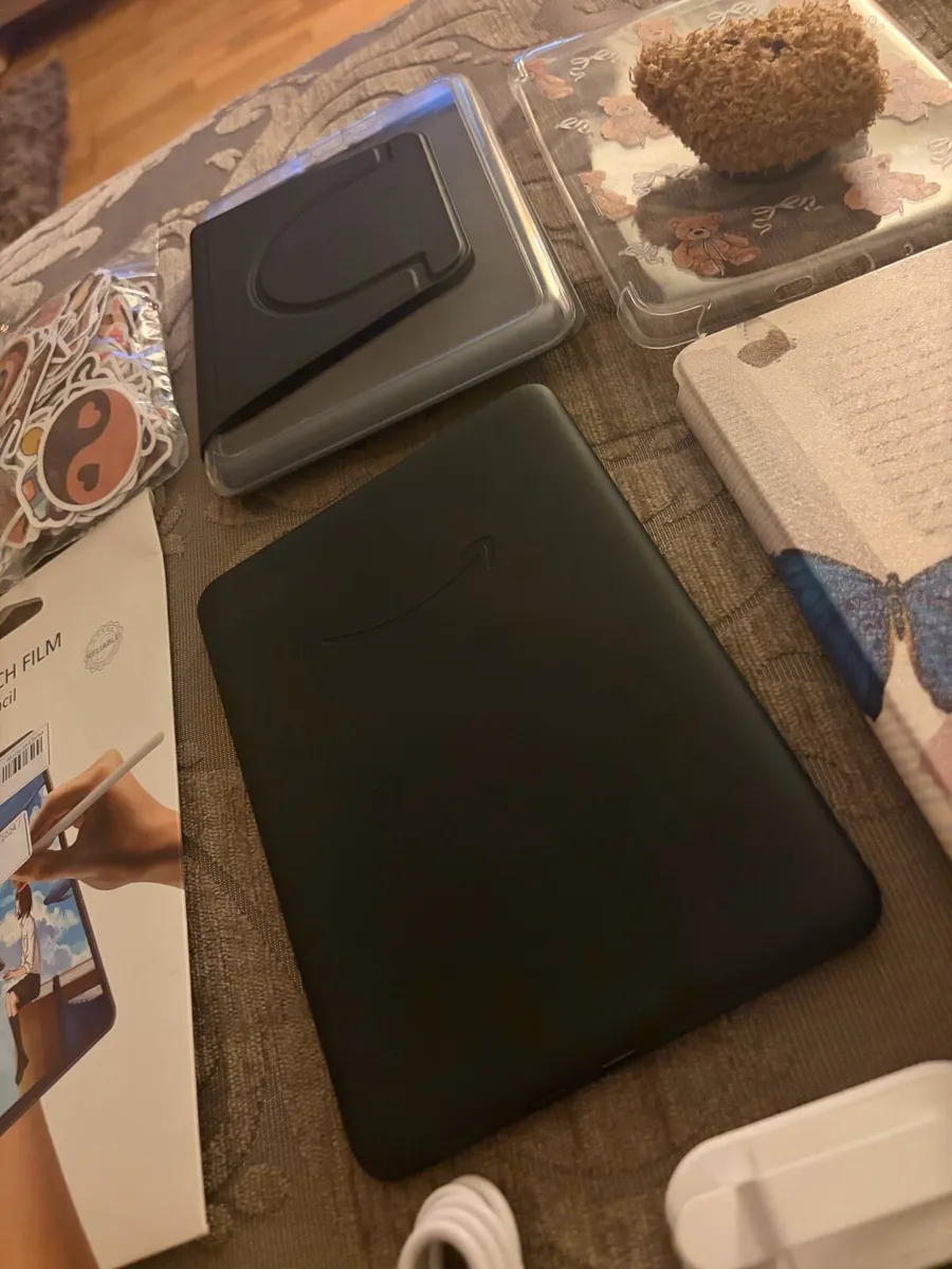 Black Kindle paperwhite 12th gen 2024 16gb no ads - Image 3