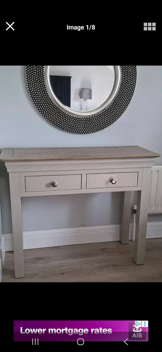 Console table - Image 1
