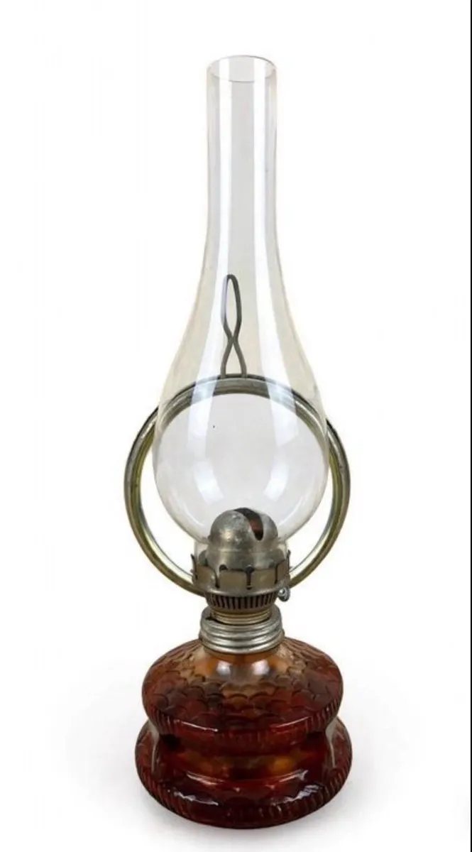 Vintage oil lamp -  amber glass - Image 1