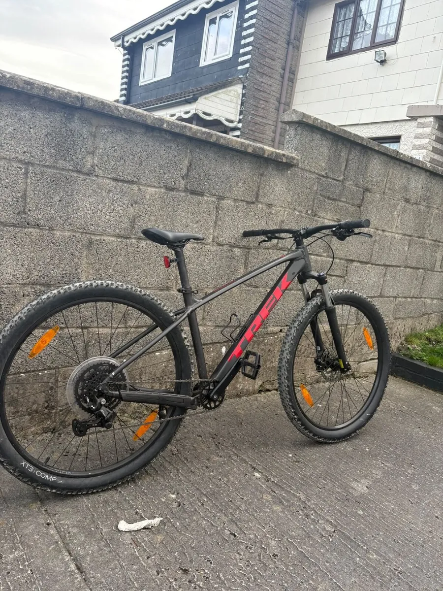 Trek 5 Bike - Image 1