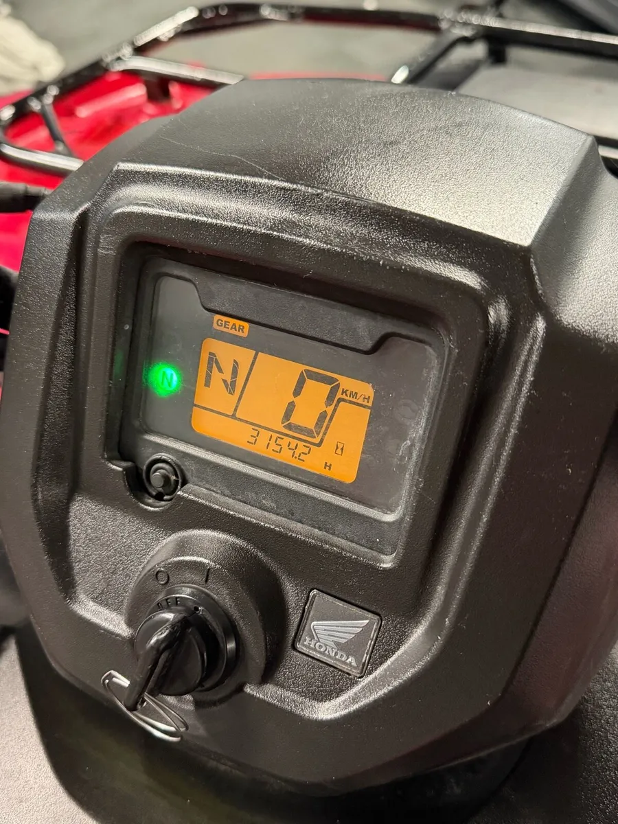 2017 Honda 420 Footshift 2/4wd - Image 3
