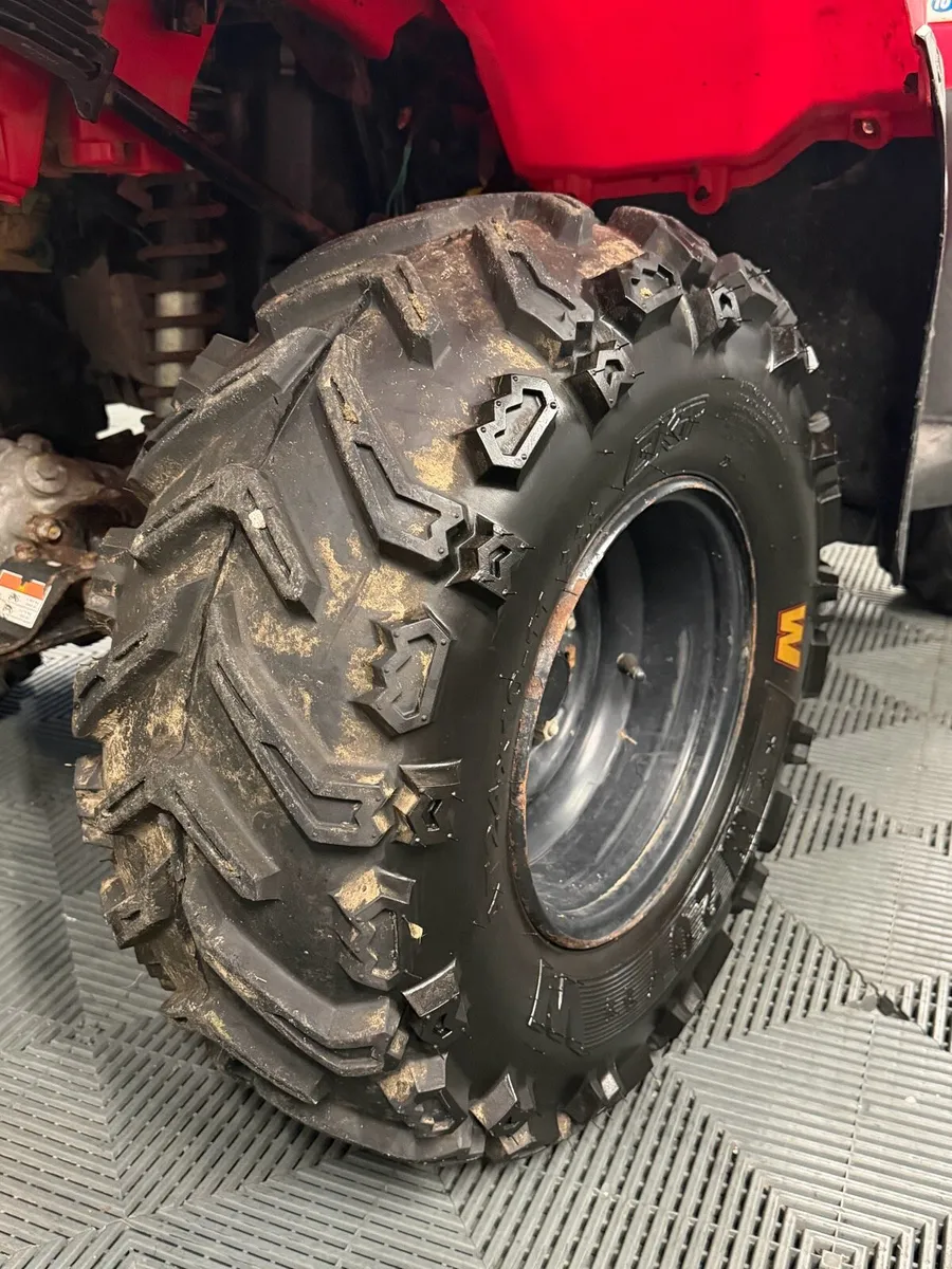 2017 Honda 420 Footshift 2/4wd - Image 4