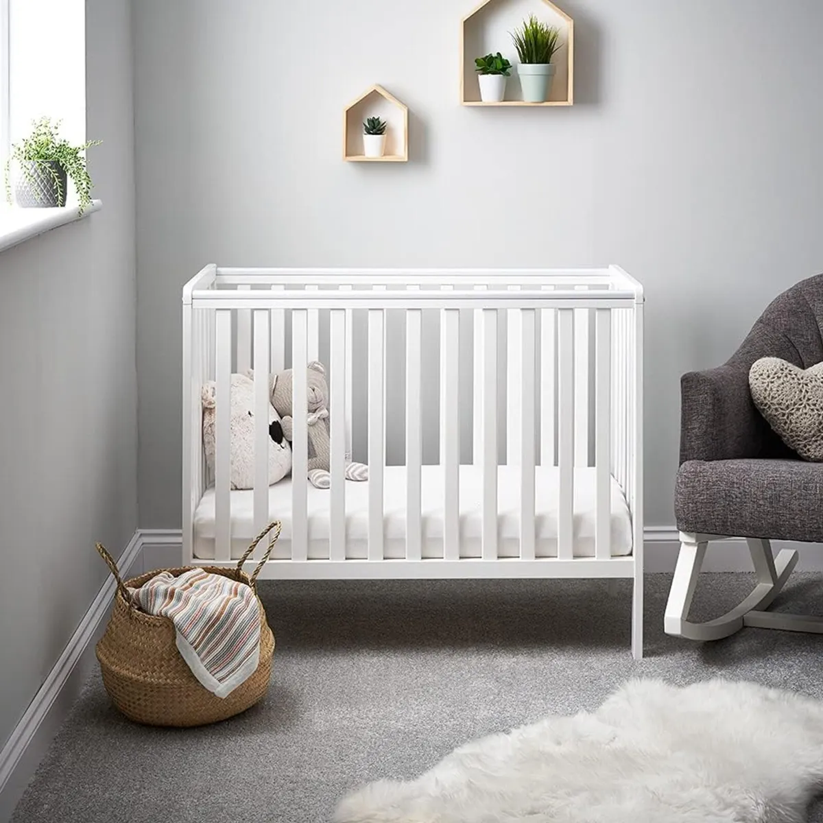 Bantam Space Saver Cot Compact Baby Adjustable - Image 2