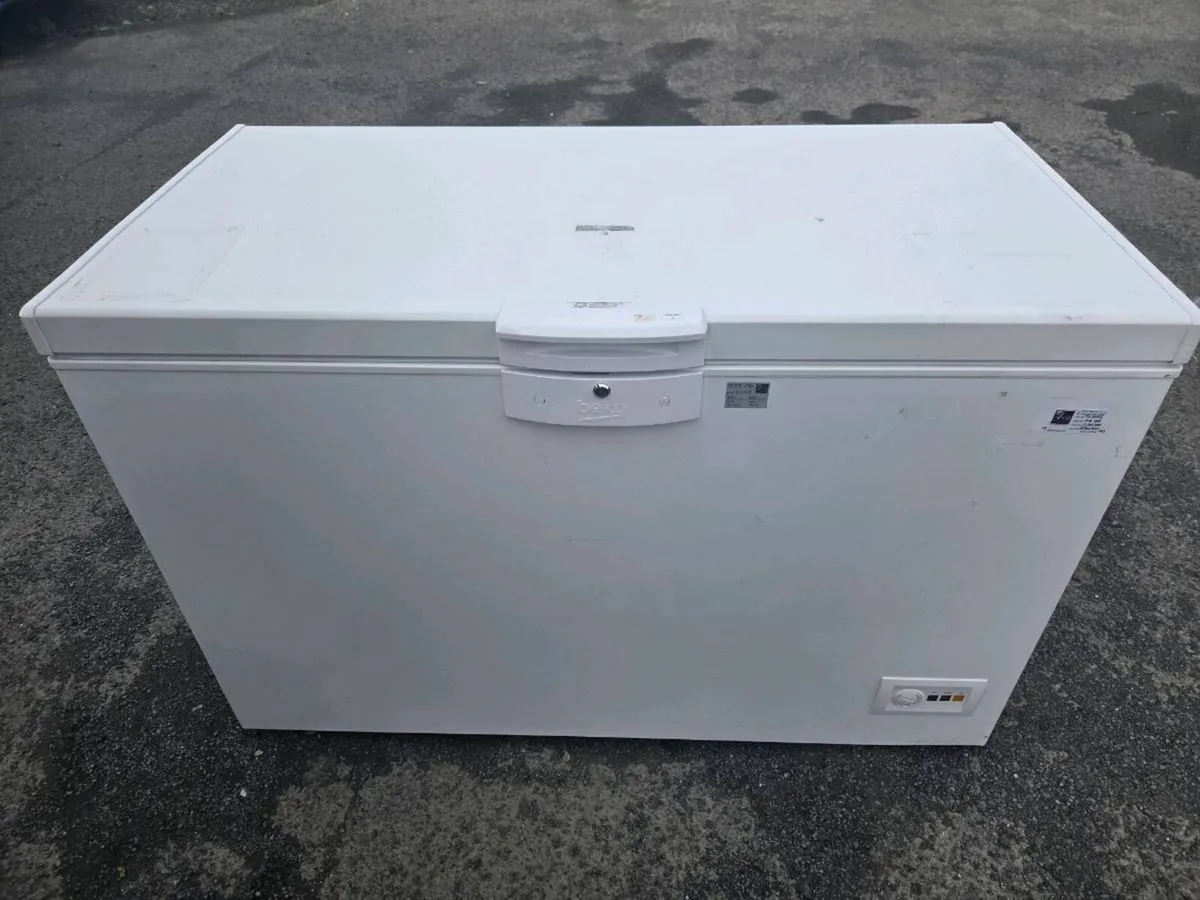 Chest freezer Beko like new - Image 1