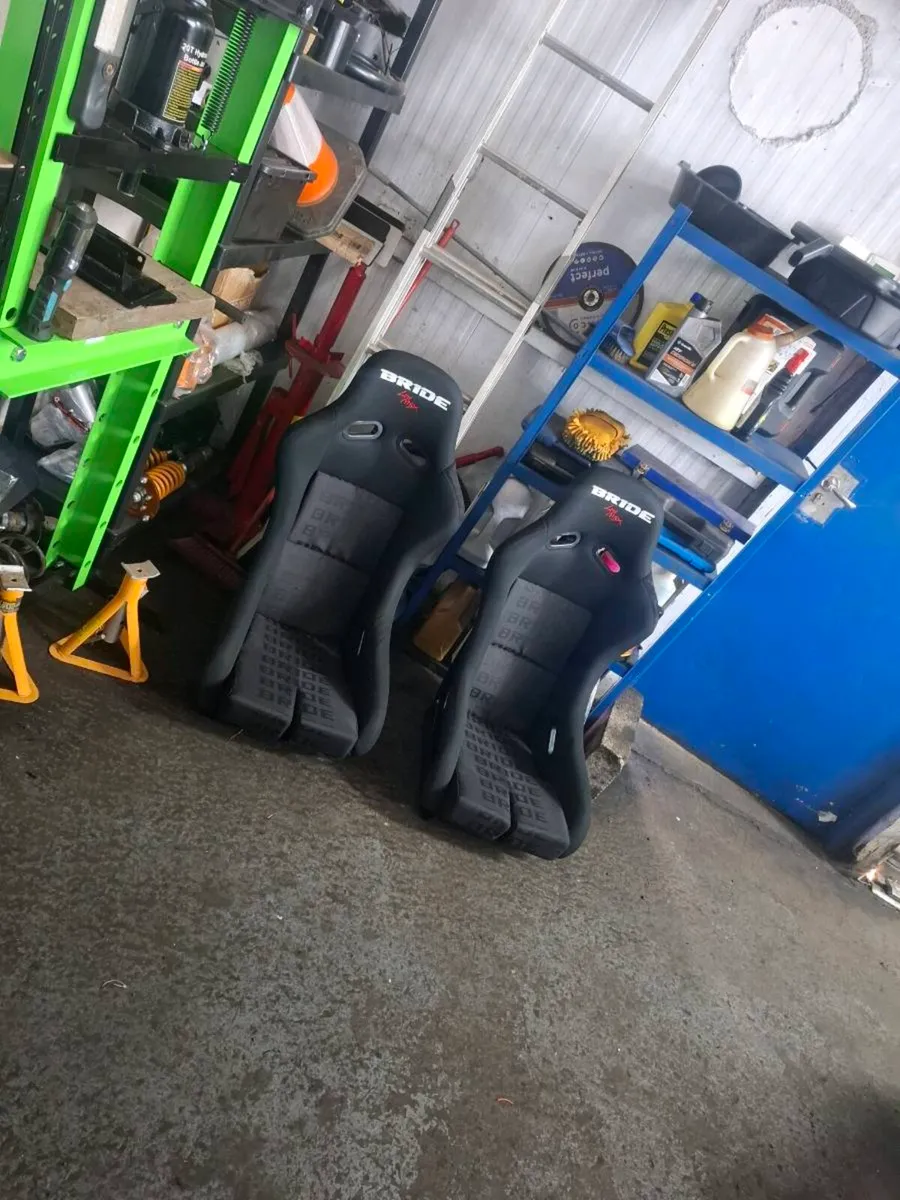 Bucket seats - Image 3
