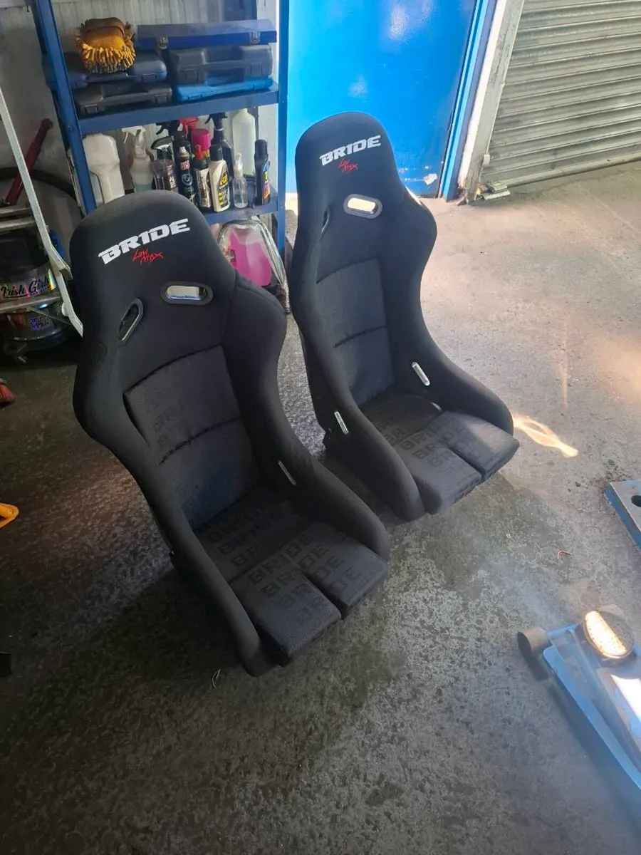Bucket seats - Image 4