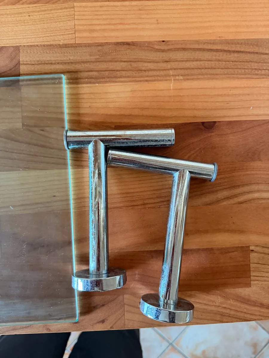 Bathroom shelf - Image 2
