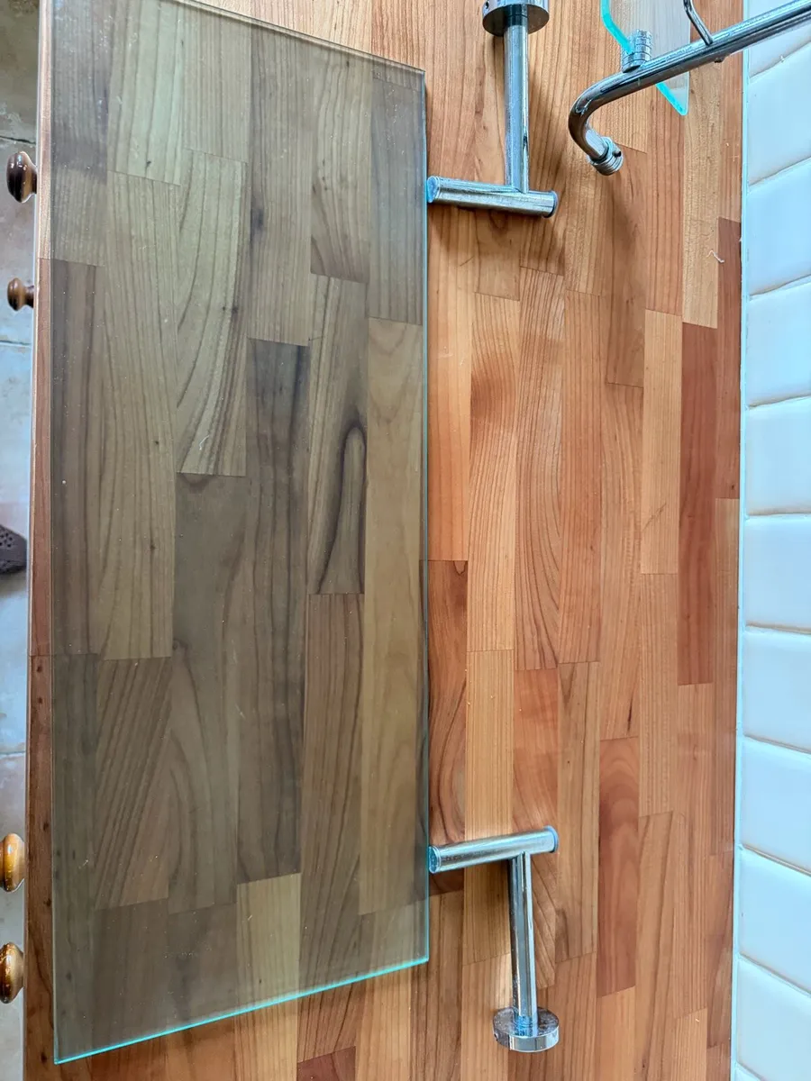 Bathroom shelf - Image 3