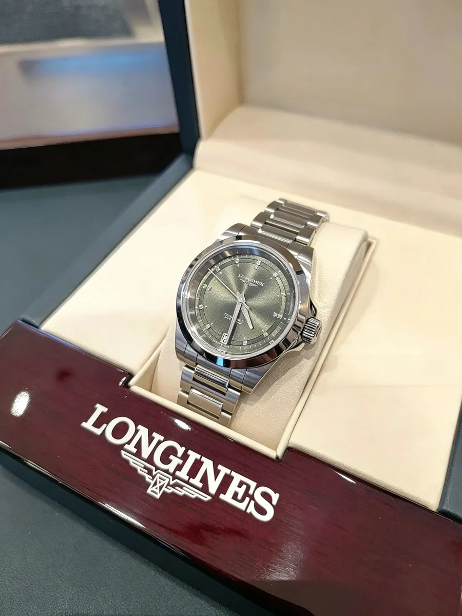 Longines Conquest 34mm Green Dial Diamond-Set Auto - Image 1