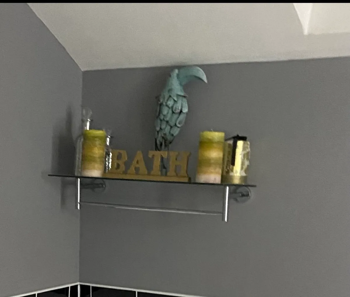 Bathroom shelf - Image 4