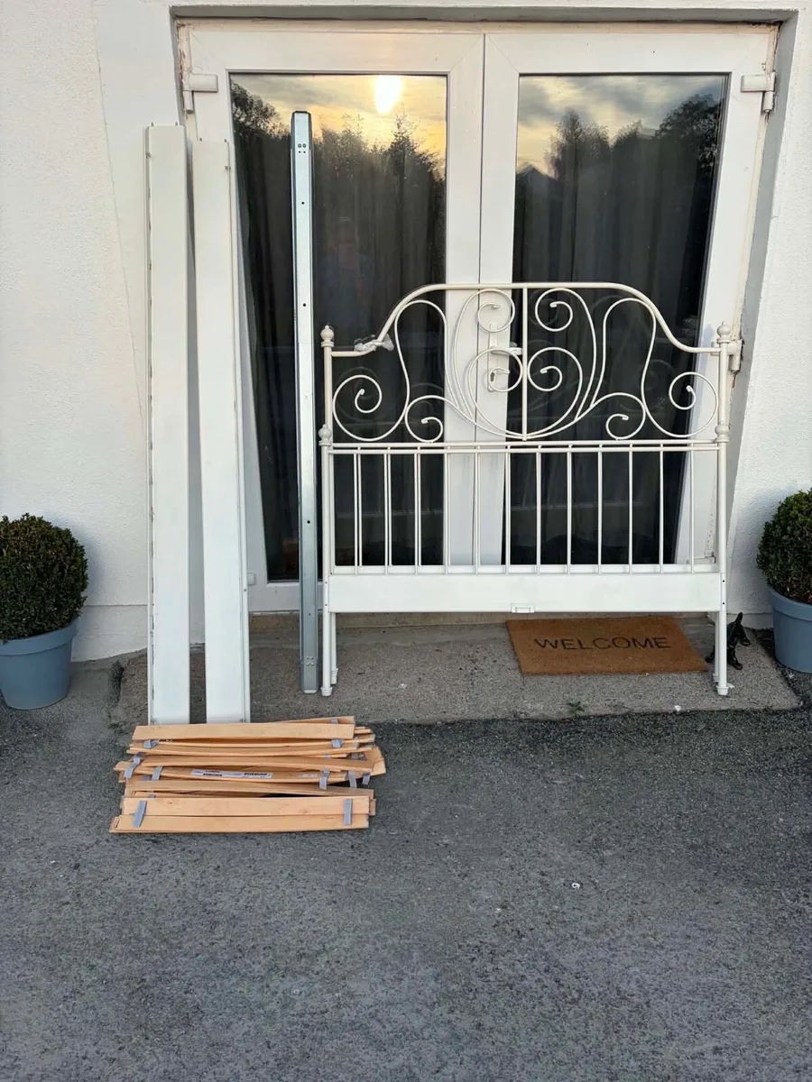 white double bed frame 4,6 ft (double) - Image 1
