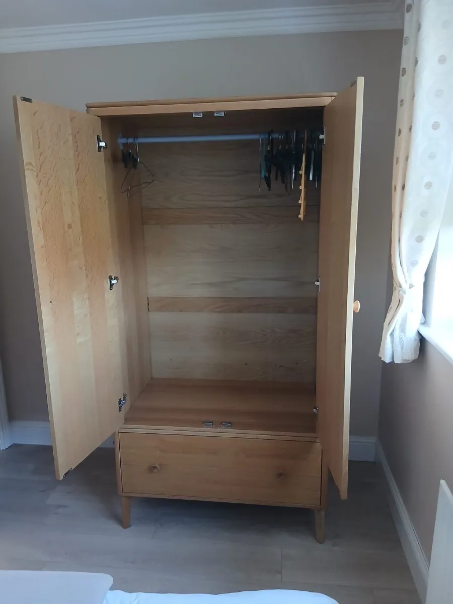 Wardrobe - Image 3