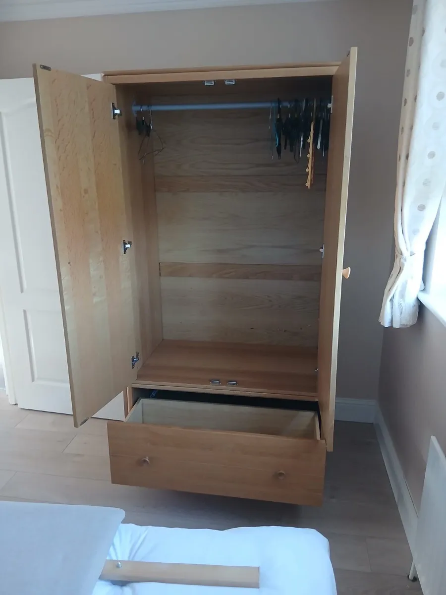 Wardrobe - Image 2