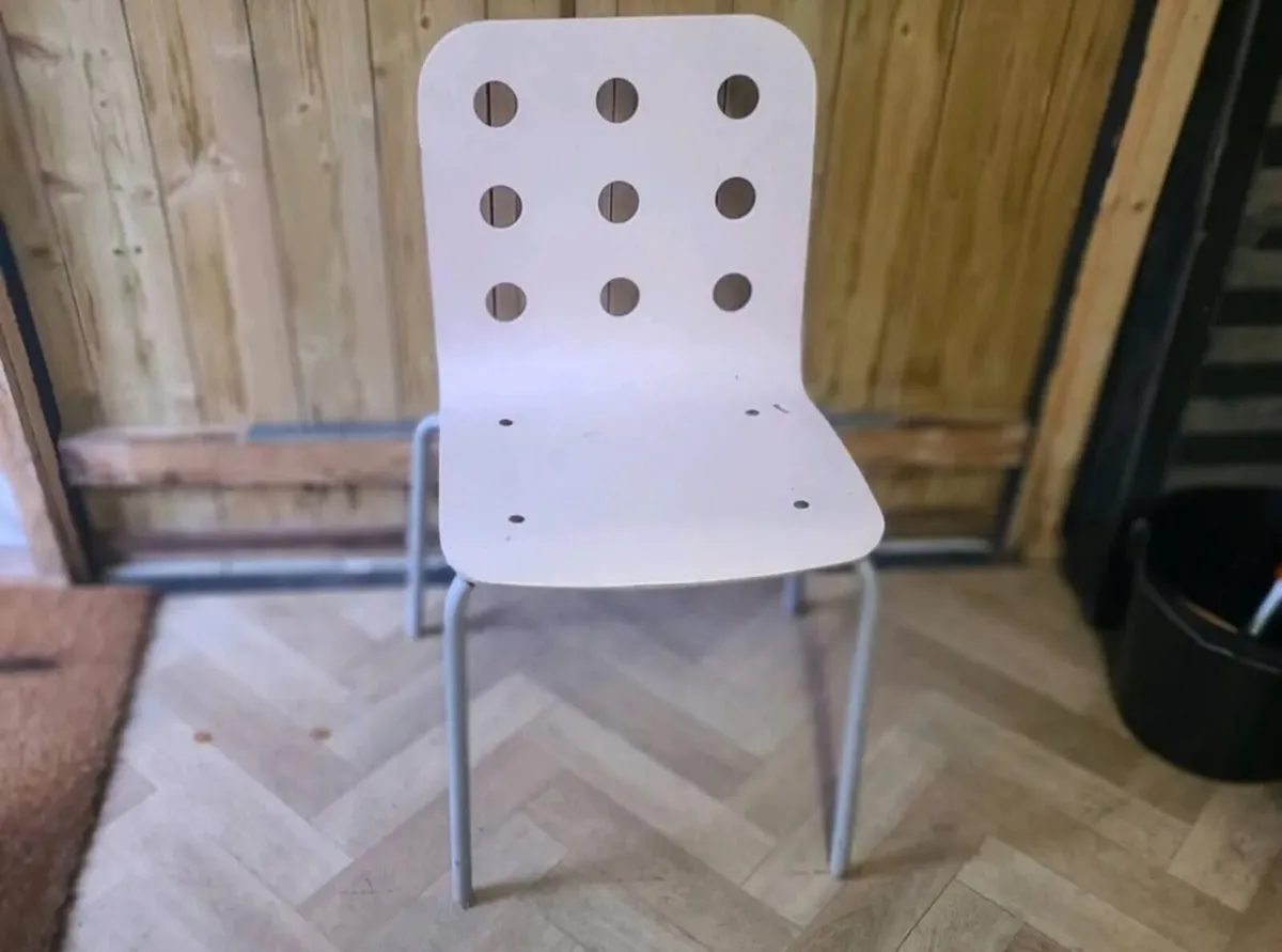 Single pink chair