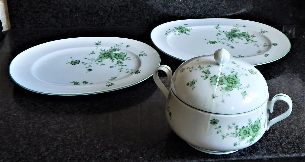 Selection of Noritake Ireland Serving Pieces - Image 4