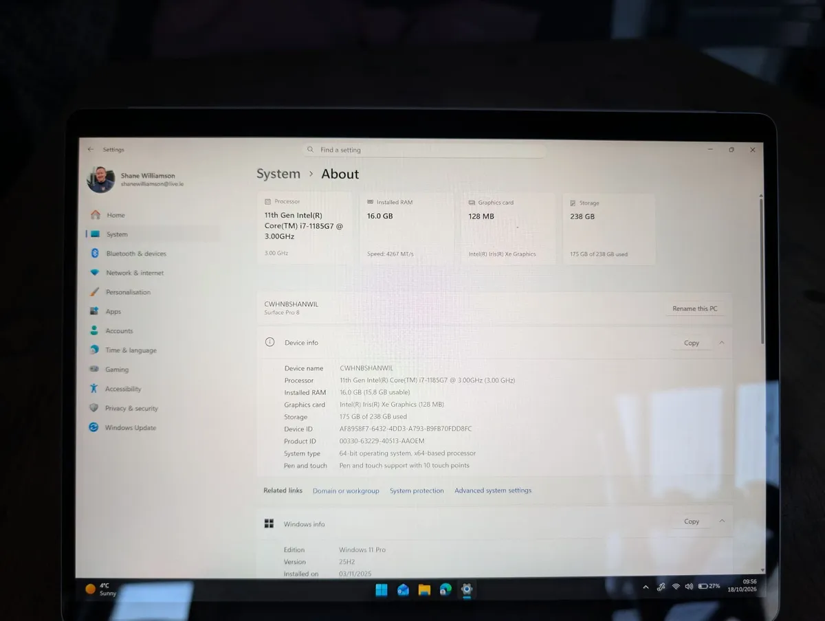 Microsoft Surface Pro 8 i7 Like New - Image 2