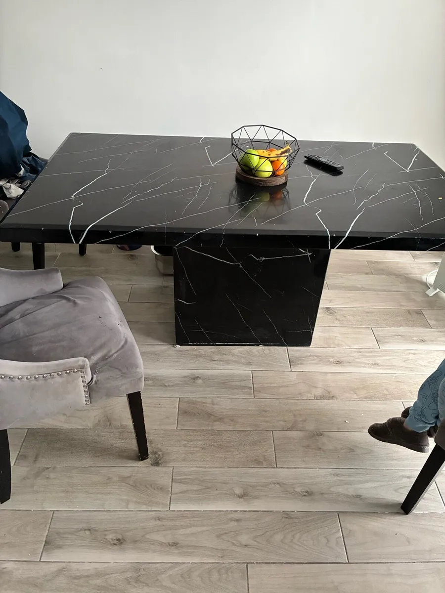 Black Marble like Table - Image 3