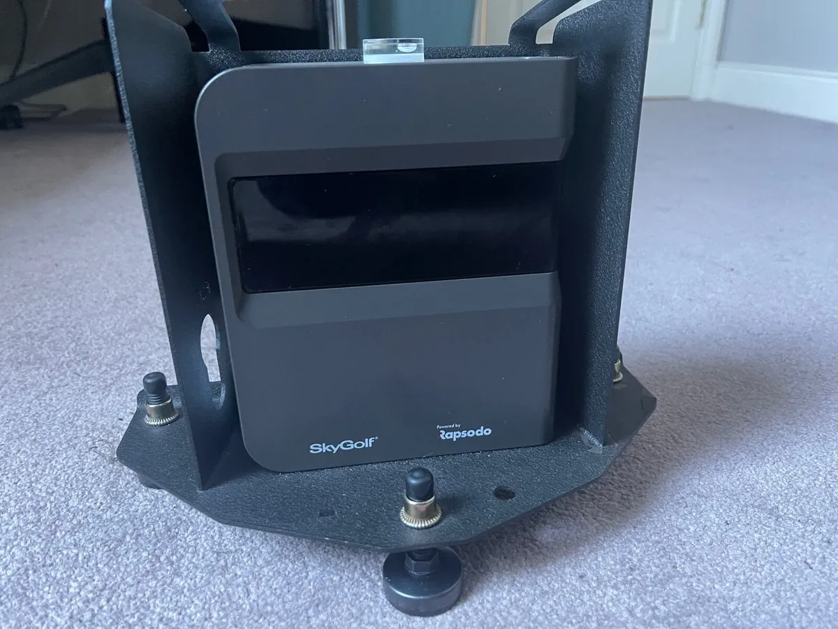 Skytrak Launch monitor/Simulator - Image 3