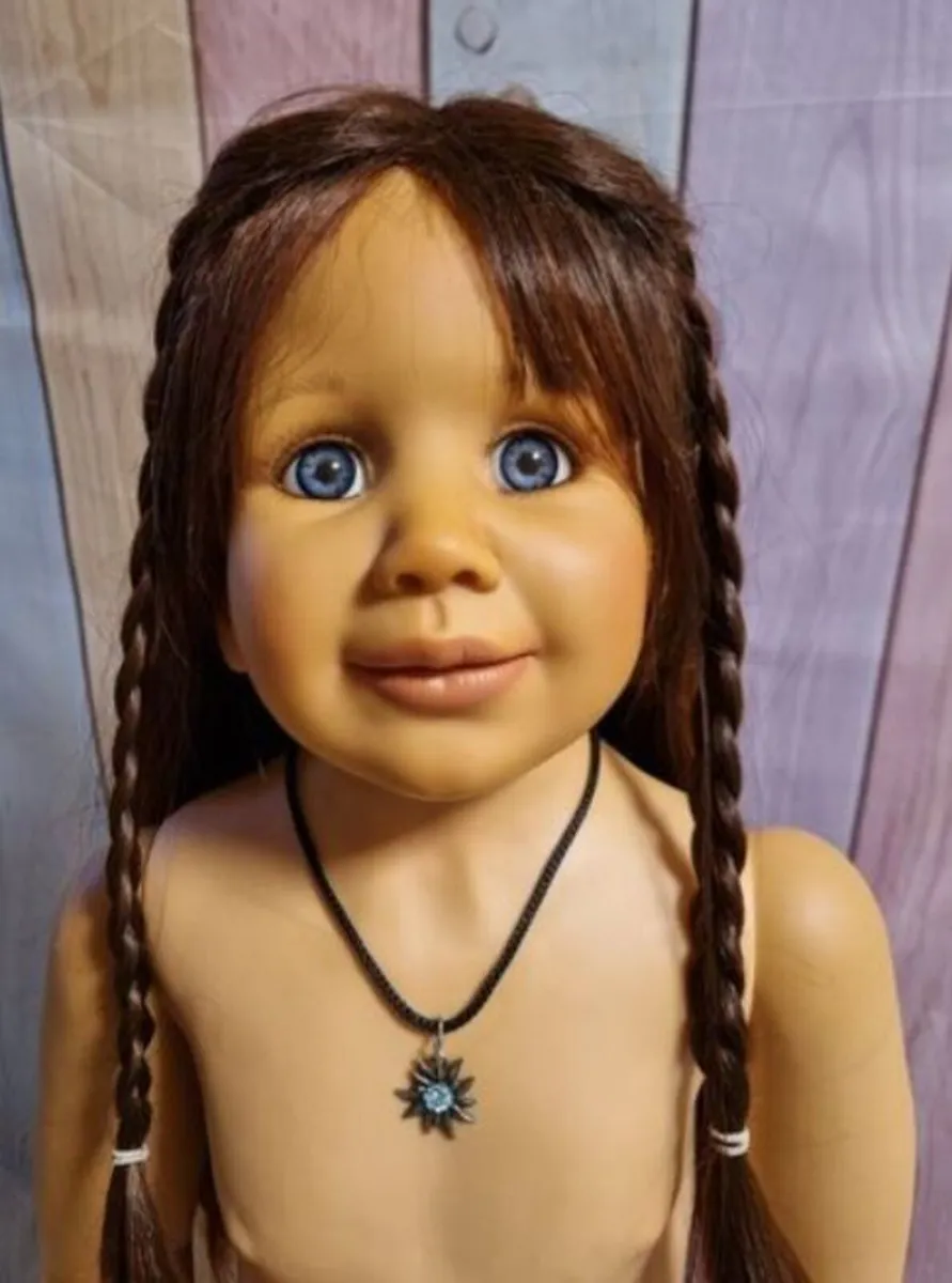 Masterpiece Doll - Corinna, 2009 - Image 4