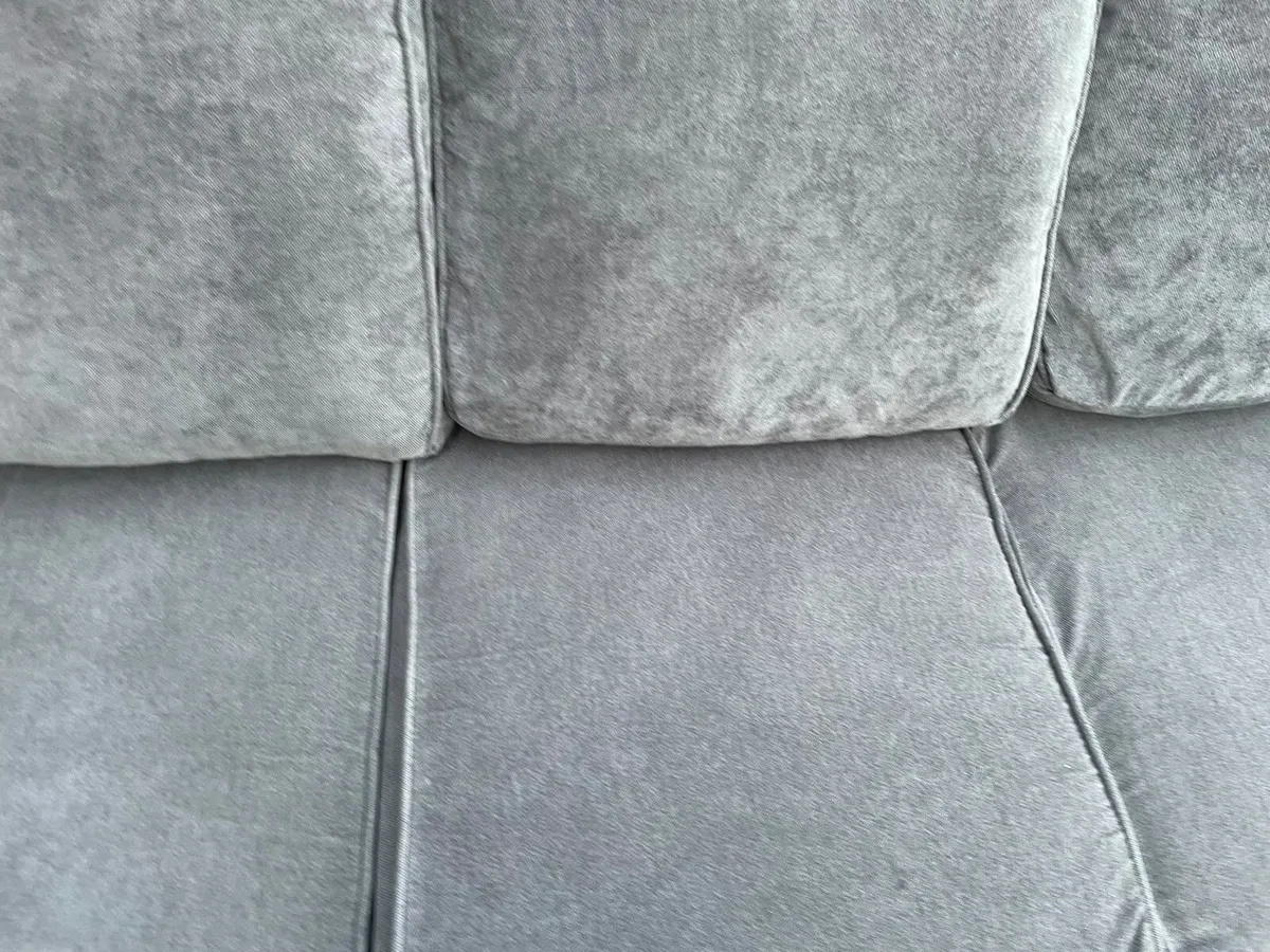 Verona L shaped corner sofa with footstool - Image 2