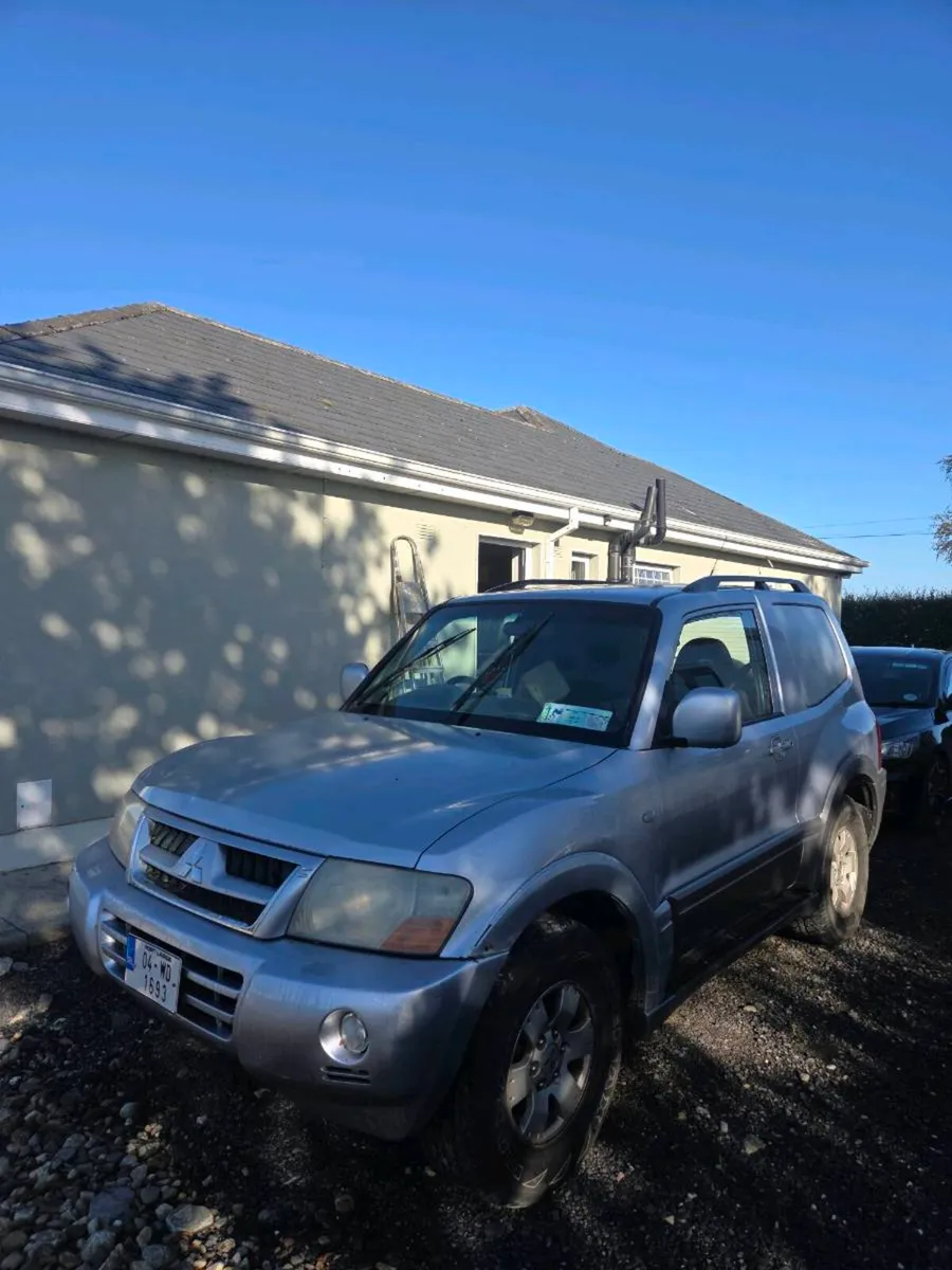 Mitsubishi pajero - Image 1