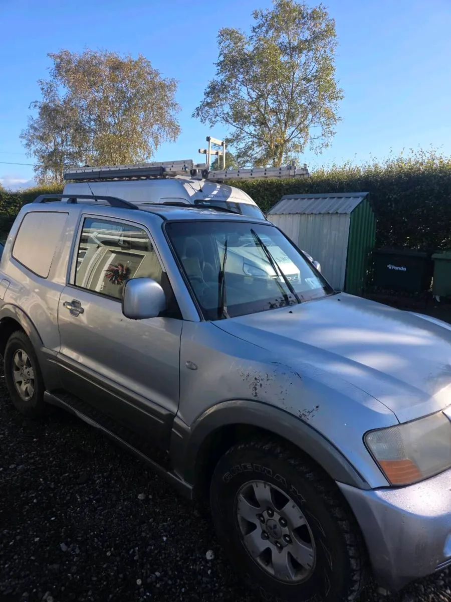 Mitsubishi pajero - Image 2