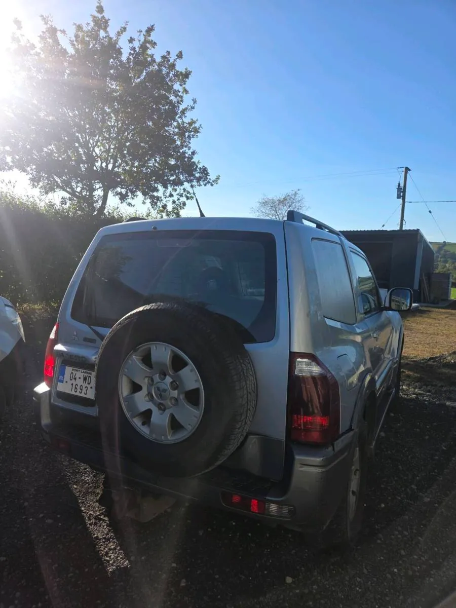 Mitsubishi pajero - Image 3
