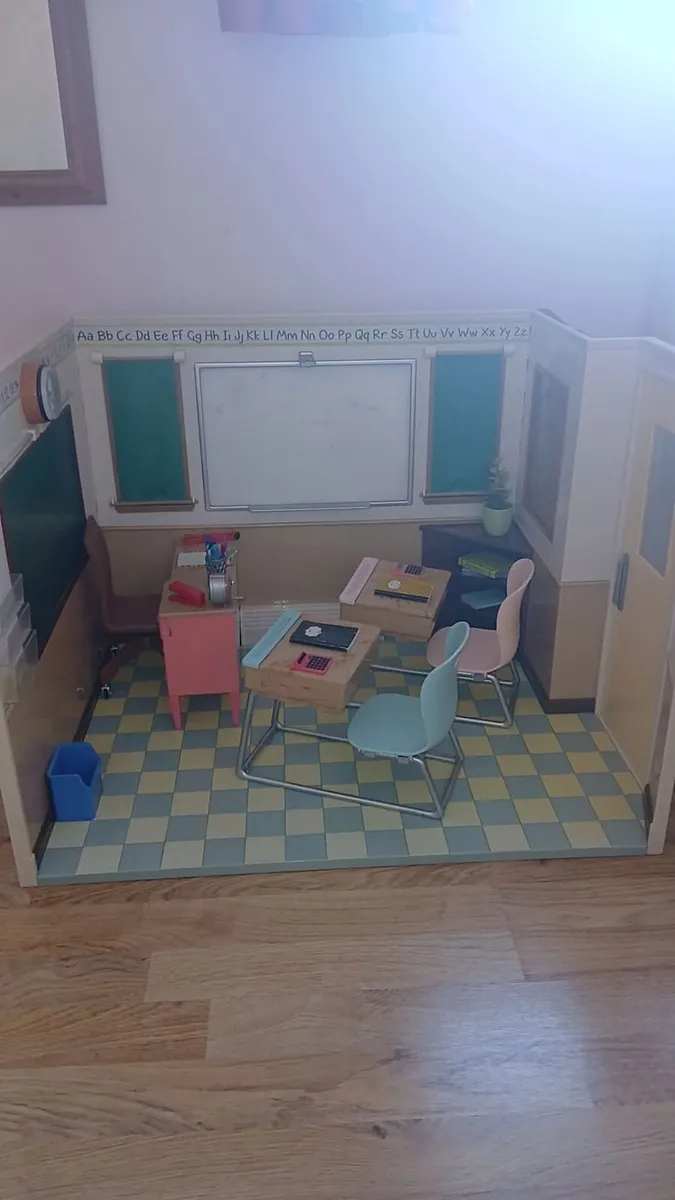 Our Generation School and locker - Image 1