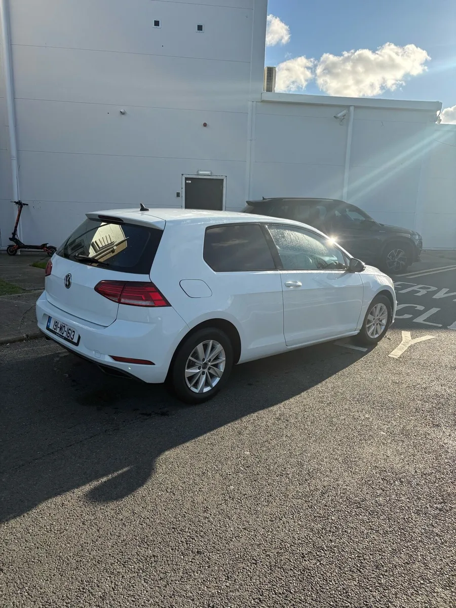 VW GOLF - Image 4