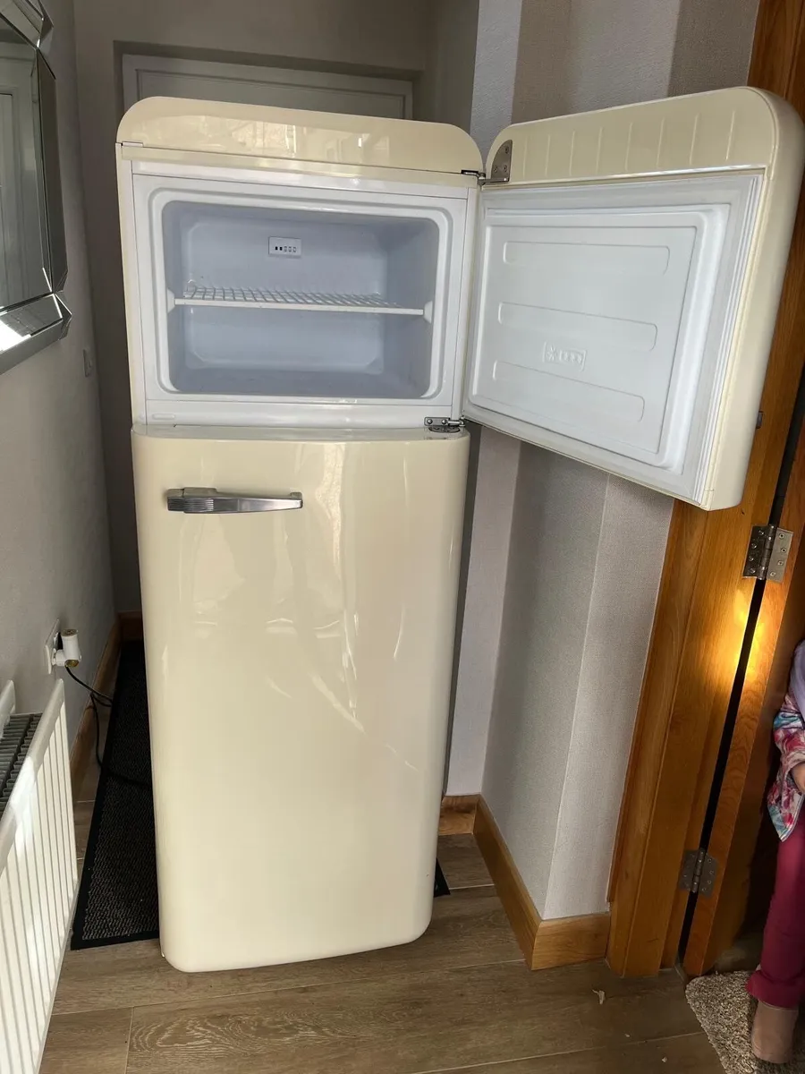 Smeg fridge freezer - Image 2