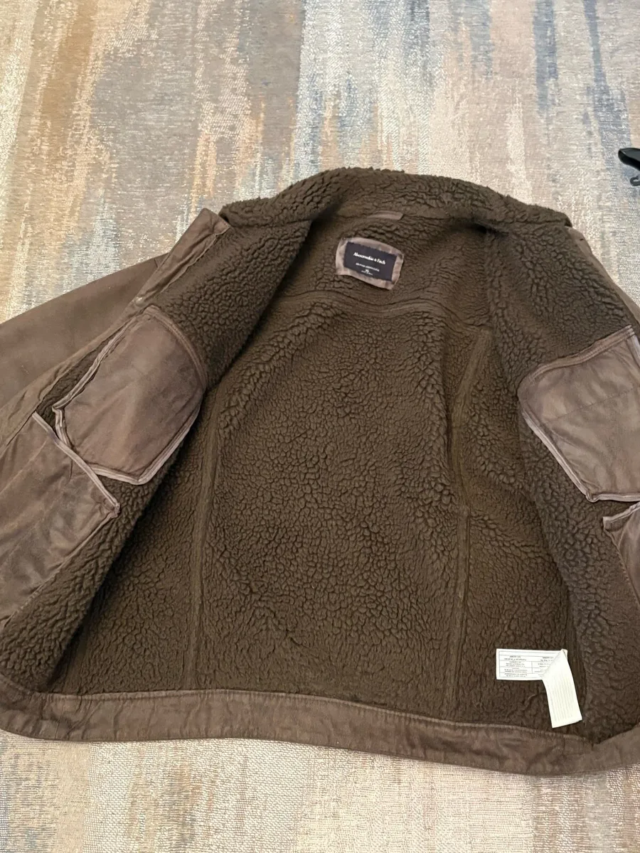 Abercrombie & Fitch Relaxed Vegan Suede Jacket XL - Image 2