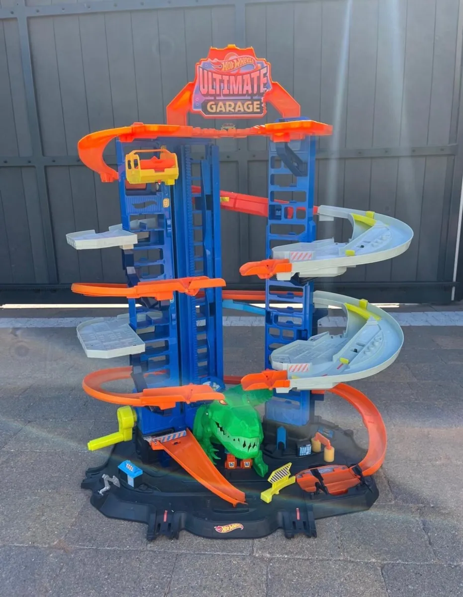 Hot Wheels Ultimate Garage