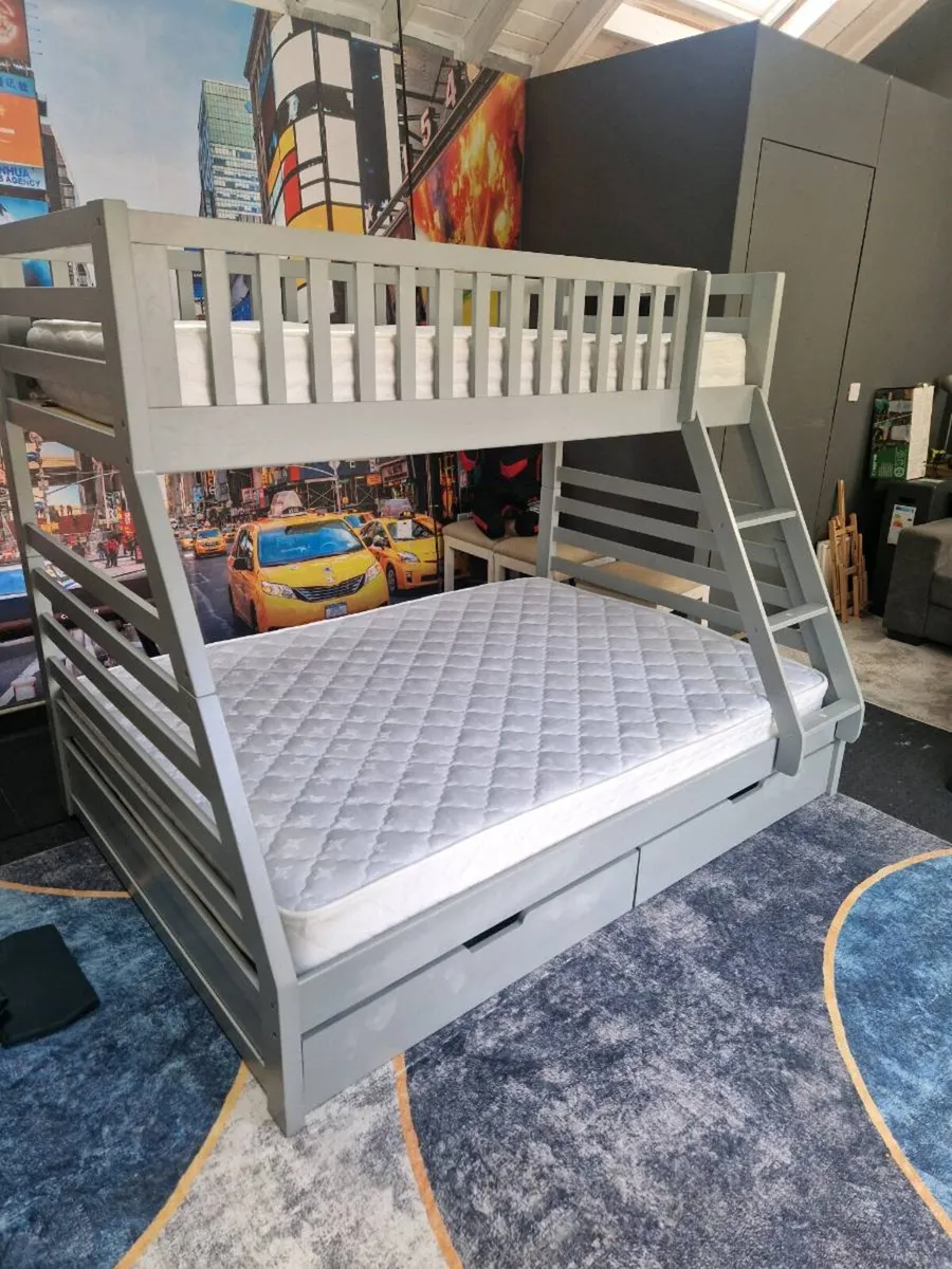 Triple bunk bed - Image 3