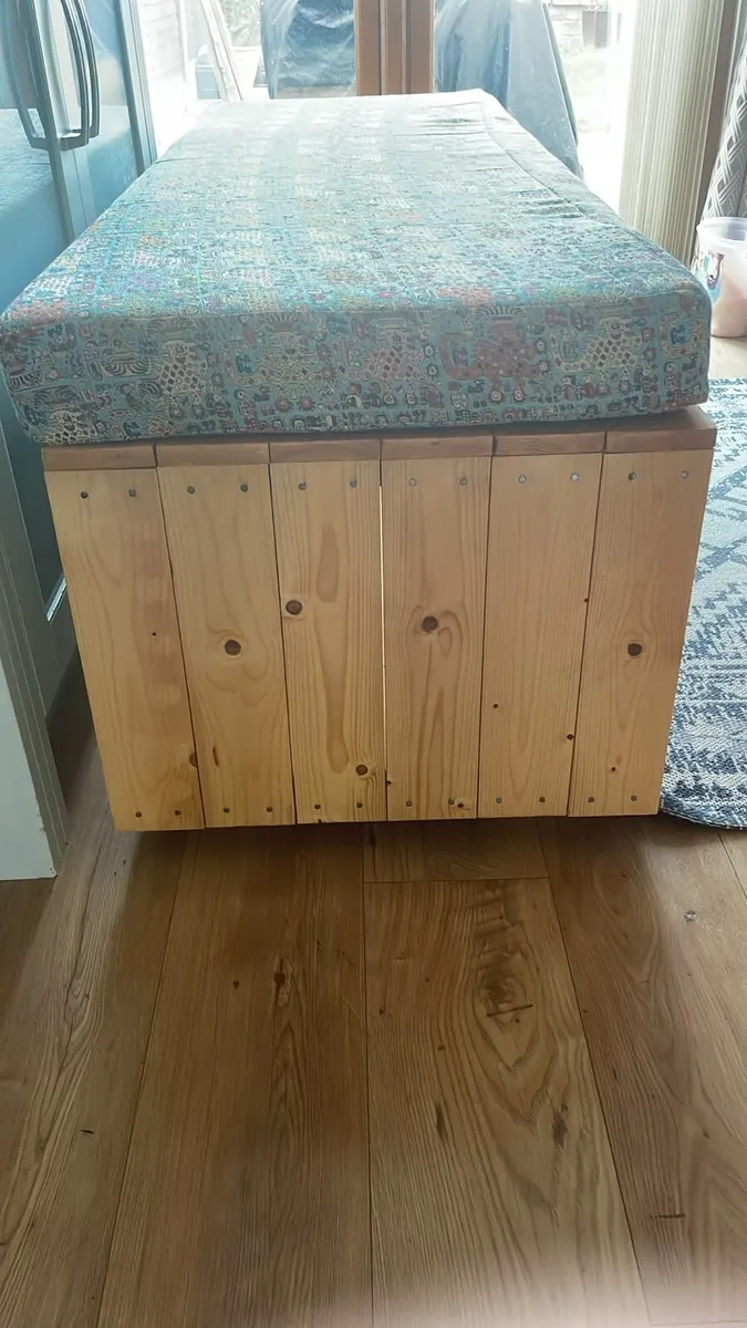 Bench with storage - Image 3