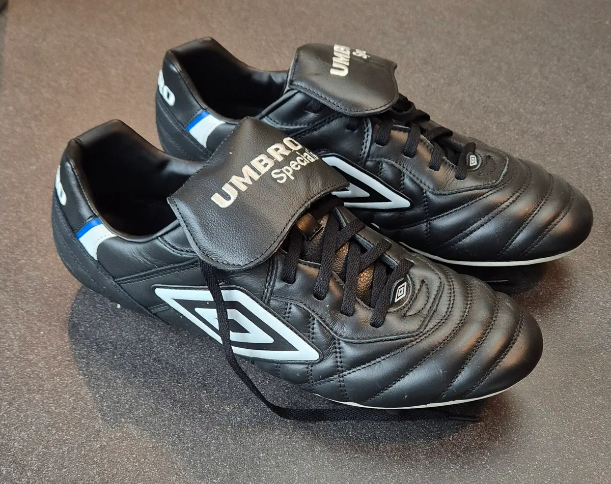 Umbro Football Boots Size 11/12 - Image 1