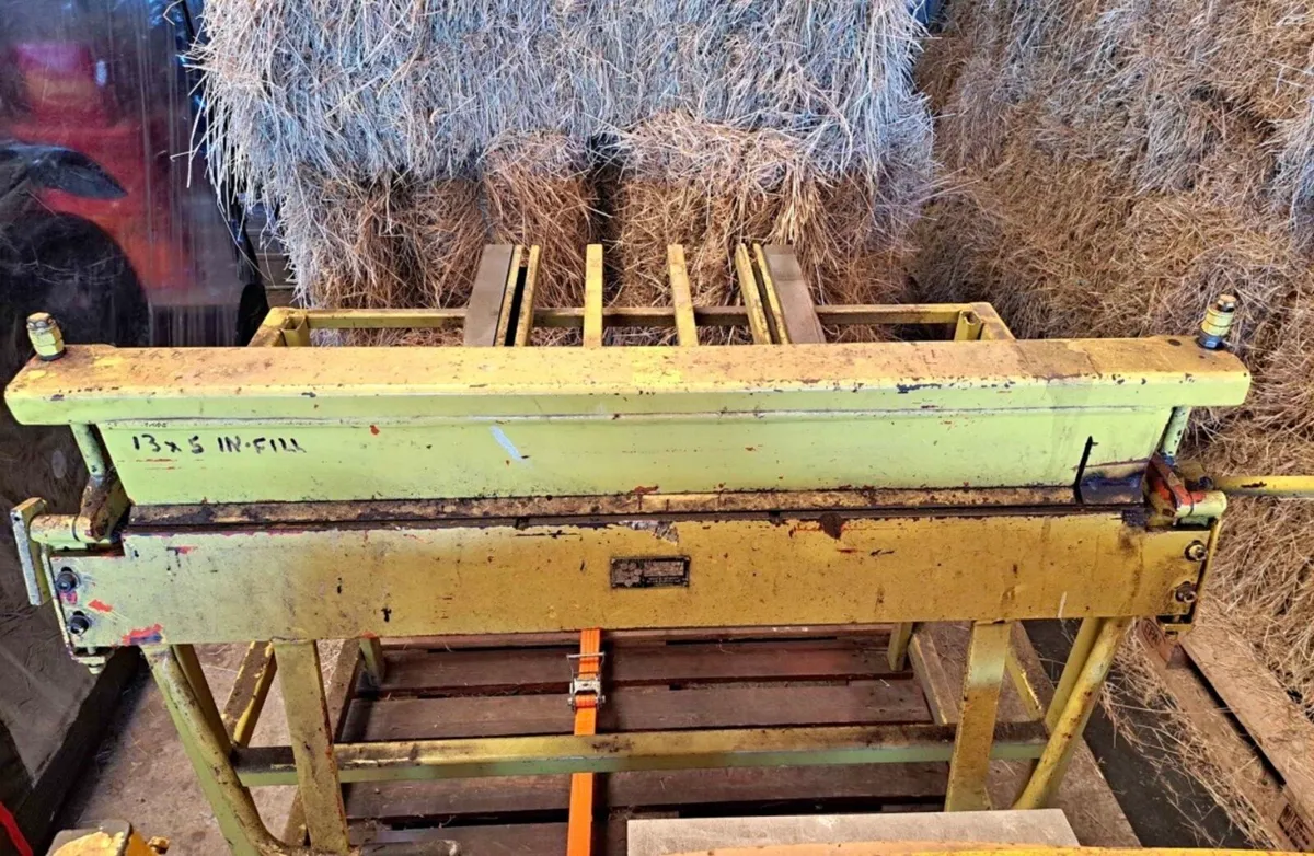4’ FOLDER  2.5 mm  DELIVERY AVAILABLE - Image 1