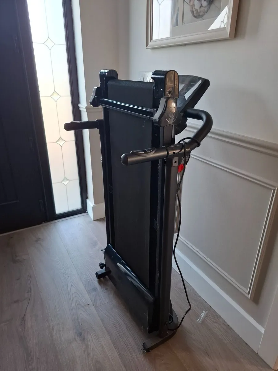 Electric Folding Treadmill – 6 Programmes - Image 1