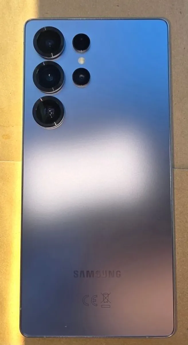 Samsung Galaxy S25 Ultra - Image 1