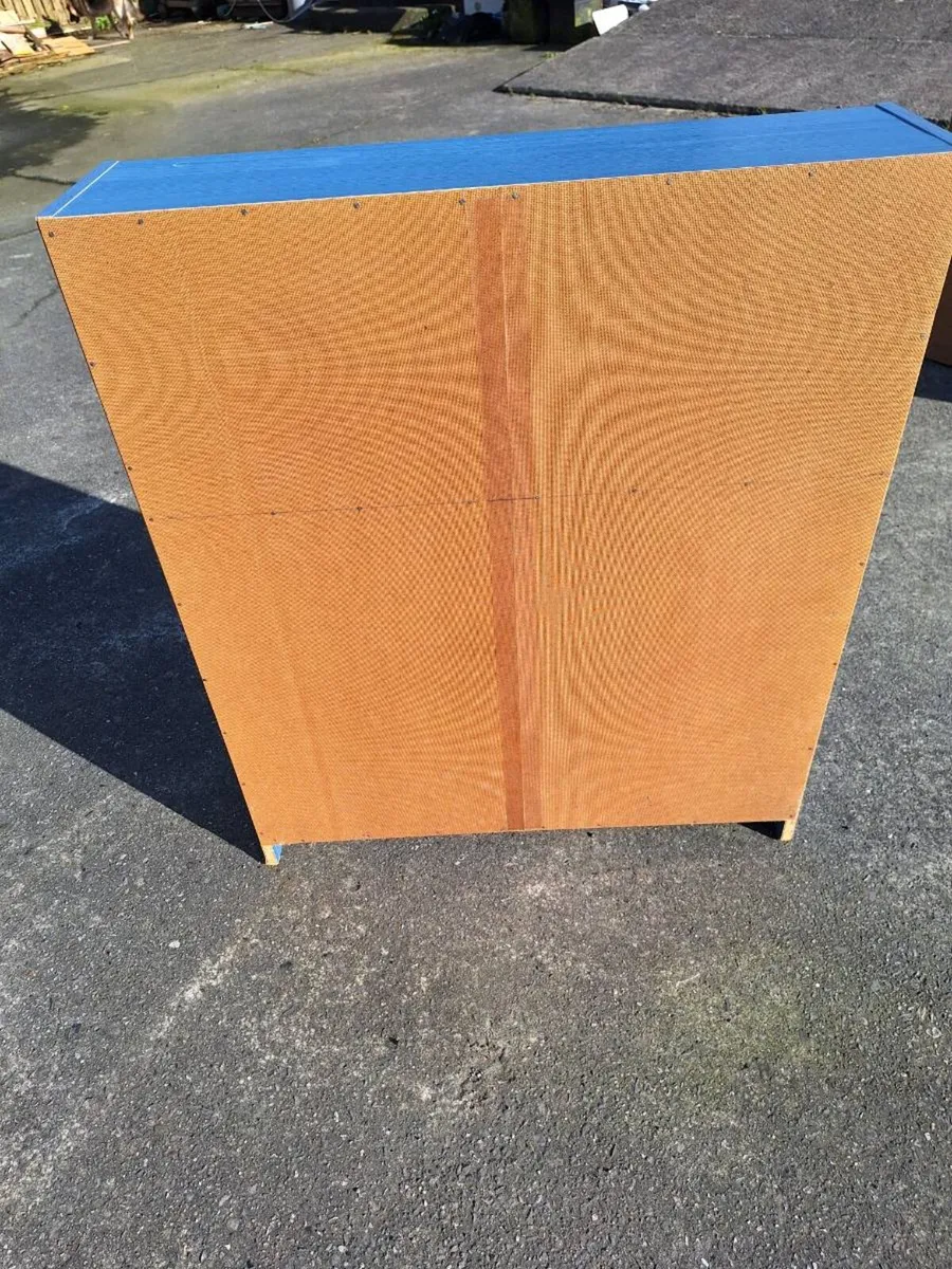 Neat shelving unit - Image 2