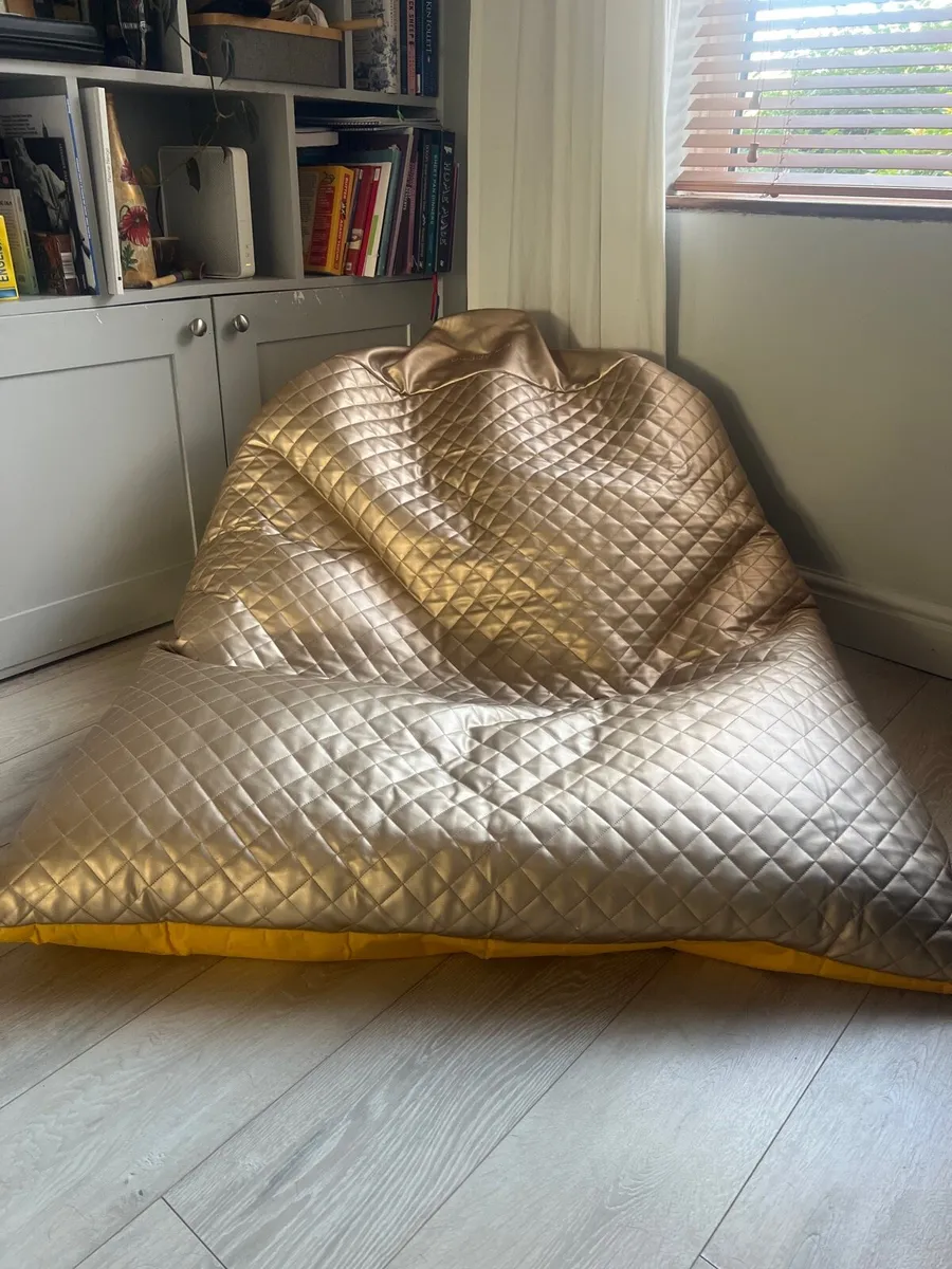 Bean bag - Image 1