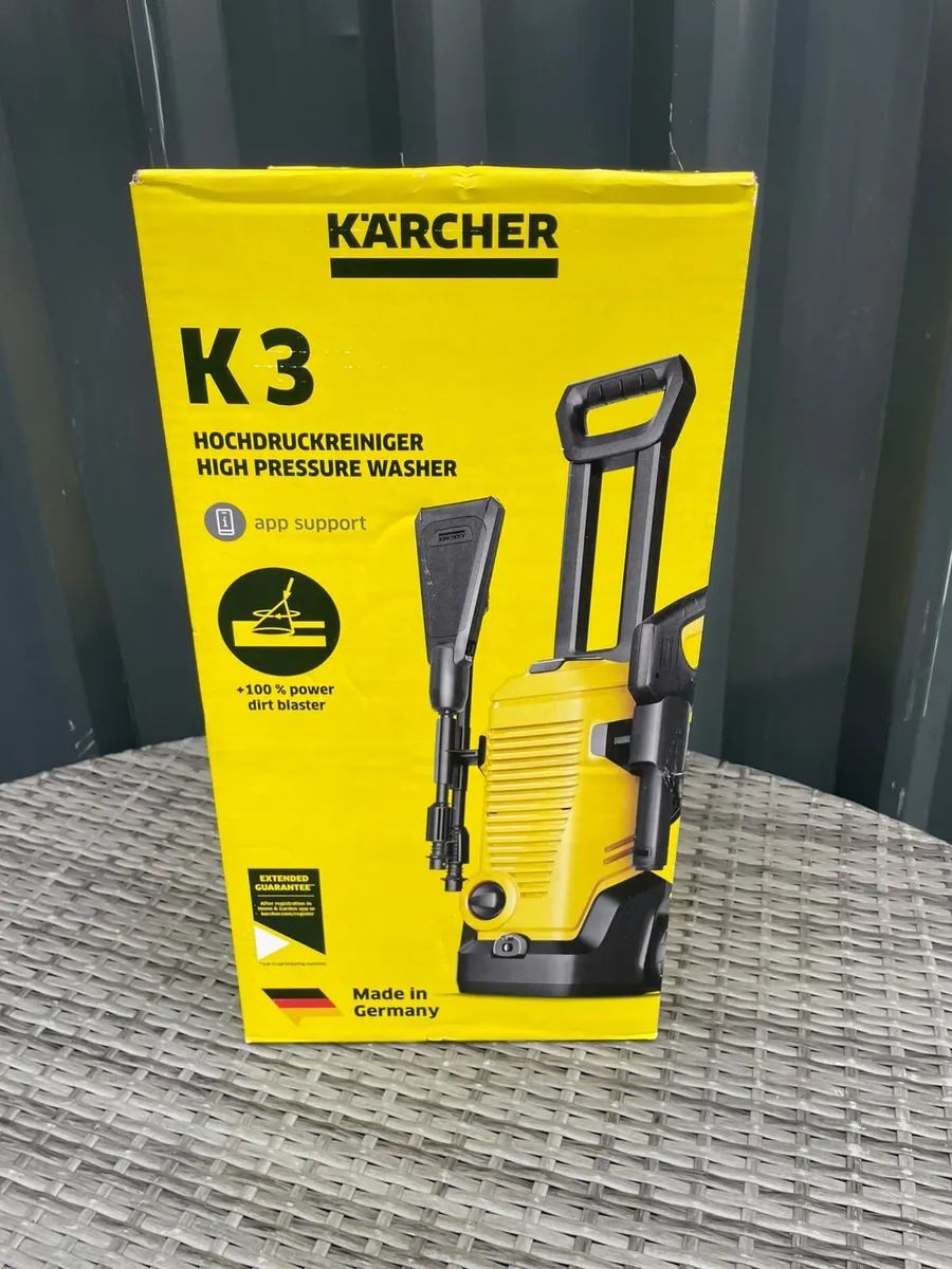 KÄRCHER K3 HIGH-PRESSURE WASHER