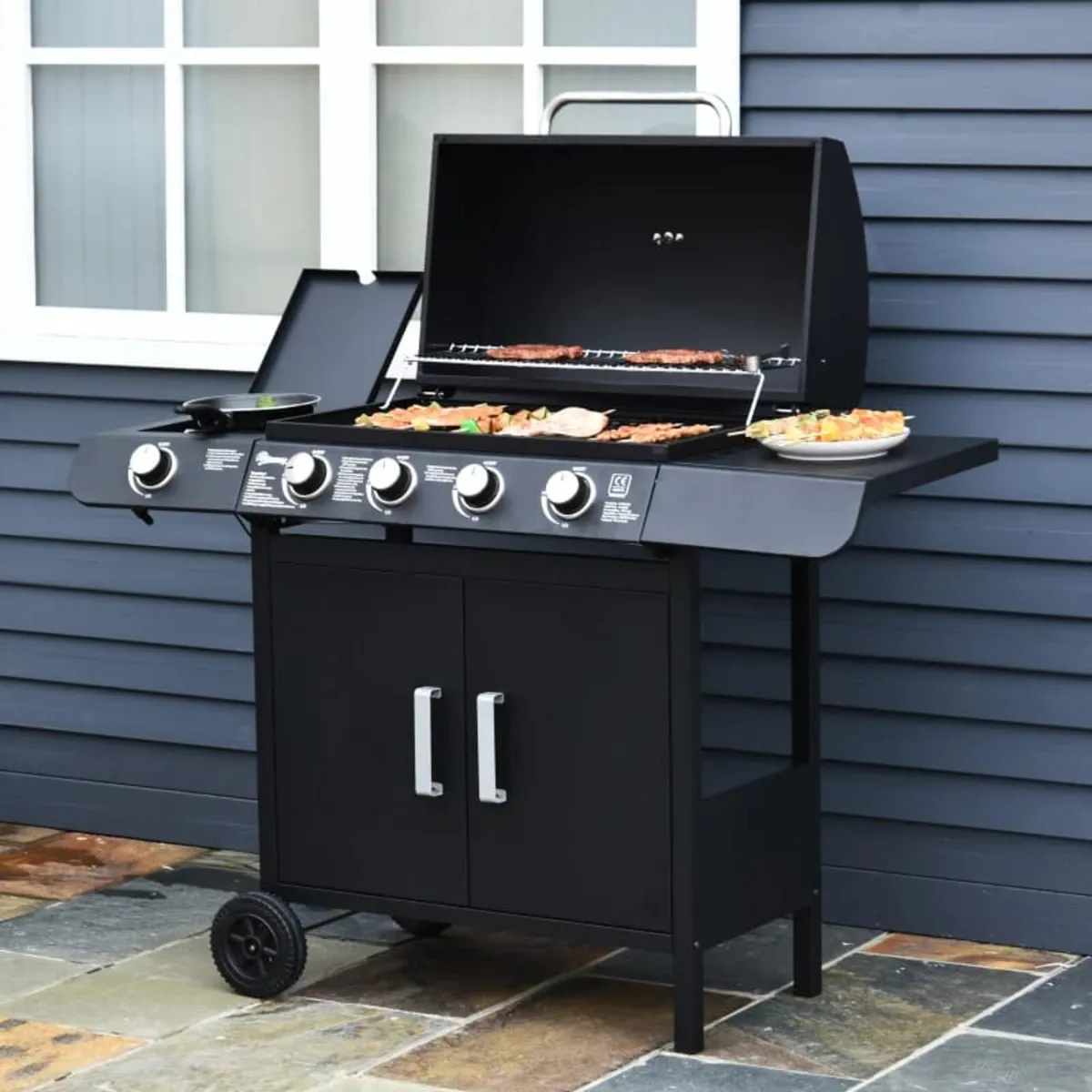 4+1 Gas BBQ Grill with Wheels, Steel-Black


Featu - Image 1
